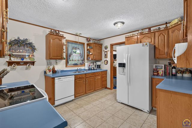 210 NW Jay ST, Topeka, KS 66608