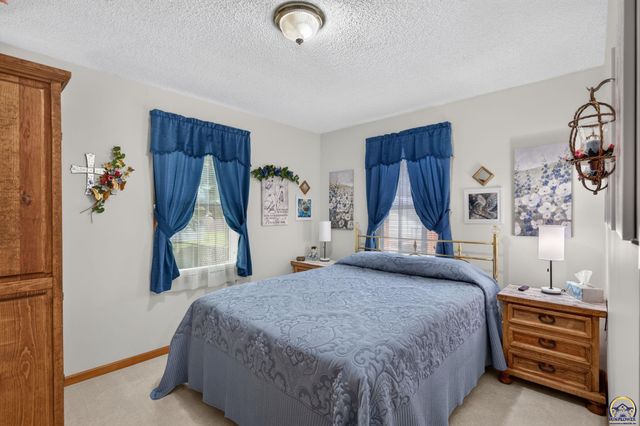 210 NW Jay ST, Topeka, KS 66608