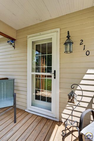 210 NW Jay ST, Topeka, KS 66608