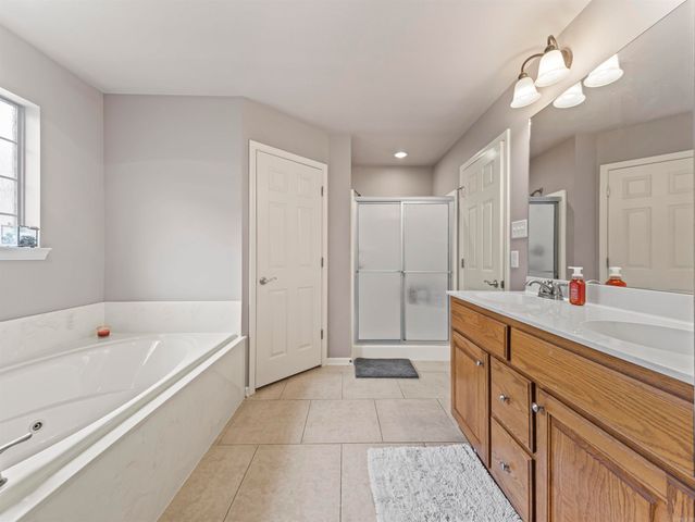 1815 Milburn Dr, Benton, AR 72015