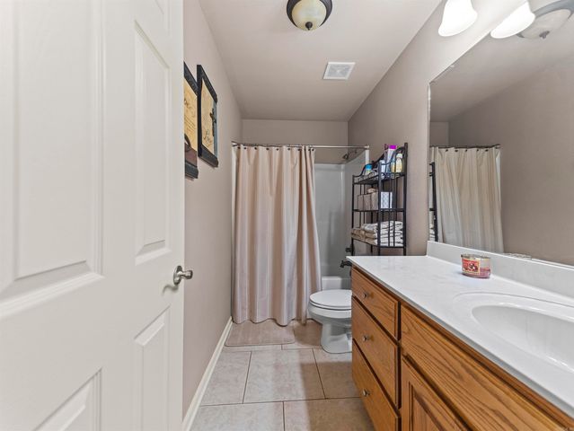 1815 Milburn Dr, Benton, AR 72015