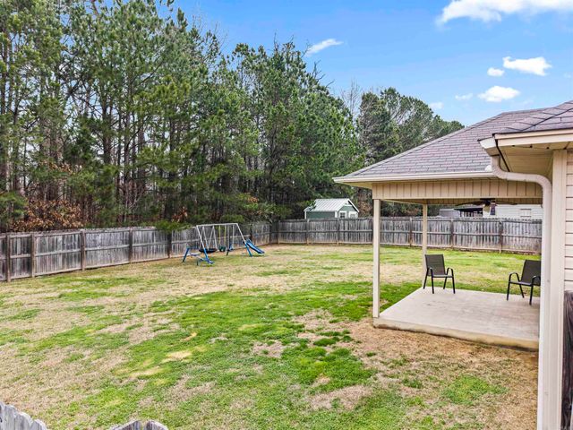 1815 Milburn Dr, Benton, AR 72015