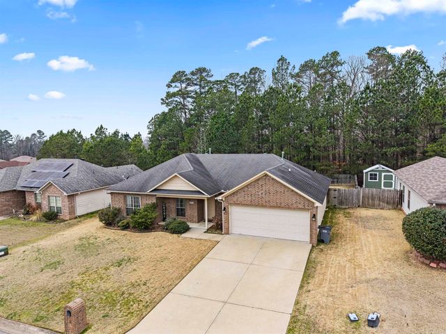 1815 Milburn Dr, Benton, AR 72015