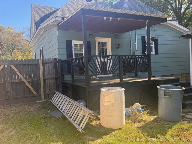 303 N O Street, Muskogee, OK 74403