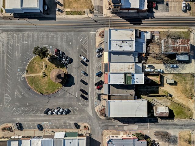 106 W Main Street, Pilot Point, TX 76258