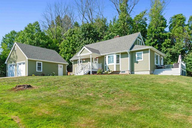 25 Old Lakeview Terrace, Wolfeboro, NH 03894