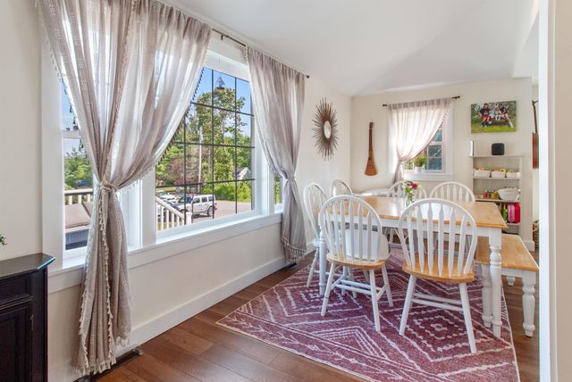 25 Old Lakeview Terrace, Wolfeboro, NH 03894