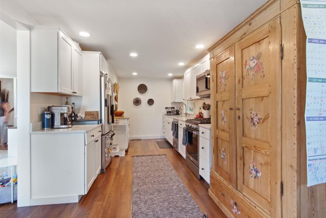 25 Old Lakeview Terrace, Wolfeboro, NH 03894