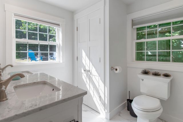 25 Old Lakeview Terrace, Wolfeboro, NH 03894