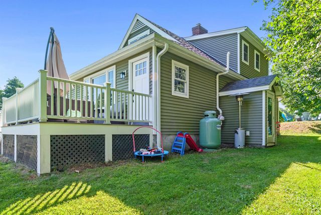25 Old Lakeview Terrace, Wolfeboro, NH 03894