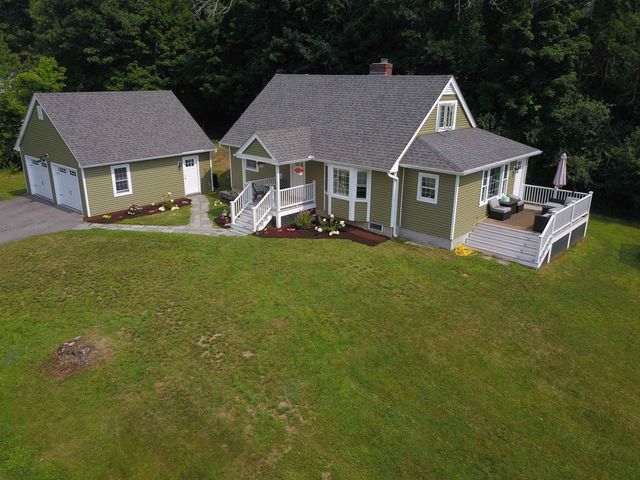 25 Old Lakeview Terrace, Wolfeboro, NH 03894