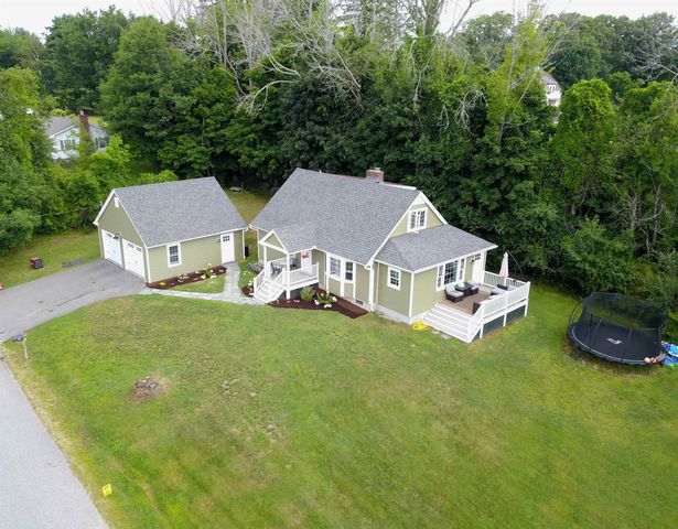 25 Old Lakeview Terrace, Wolfeboro, NH 03894
