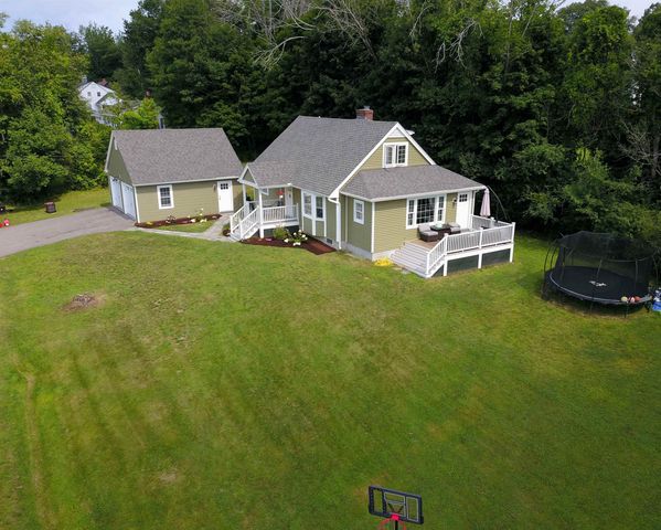 25 Old Lakeview Terrace, Wolfeboro, NH 03894