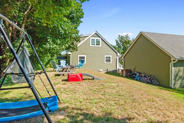 25 Old Lakeview Terrace, Wolfeboro, NH 03894