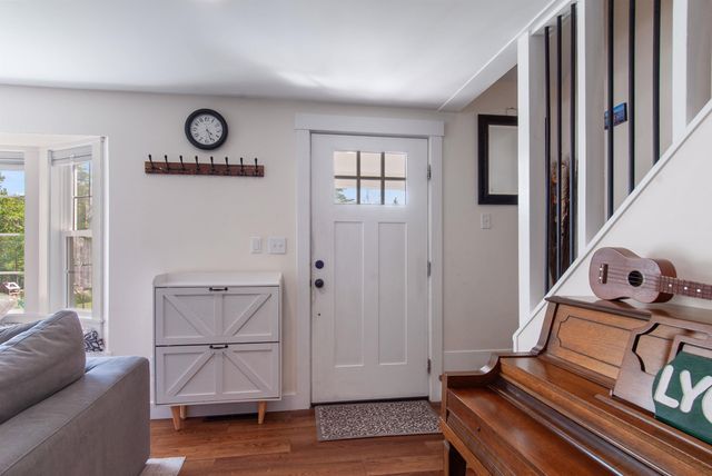 25 Old Lakeview Terrace, Wolfeboro, NH 03894