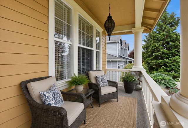 1948 Lighthouse Lane NE, Tacoma, WA 98422