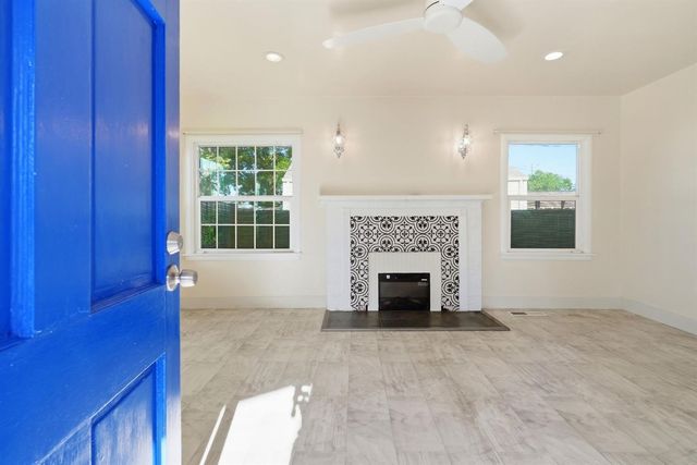 2121 Juliesse Ave, Sacramento, CA 95821