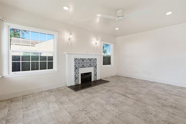 2121 Juliesse Ave, Sacramento, CA 95821