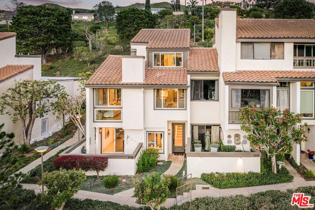 1770 Palisades Drive, Pacific Palisades, CA 90272