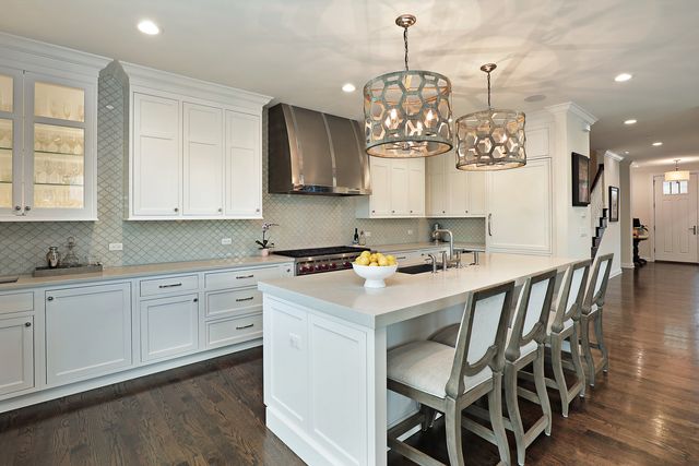 1215 Woodview Lane, Northbrook, IL 60062