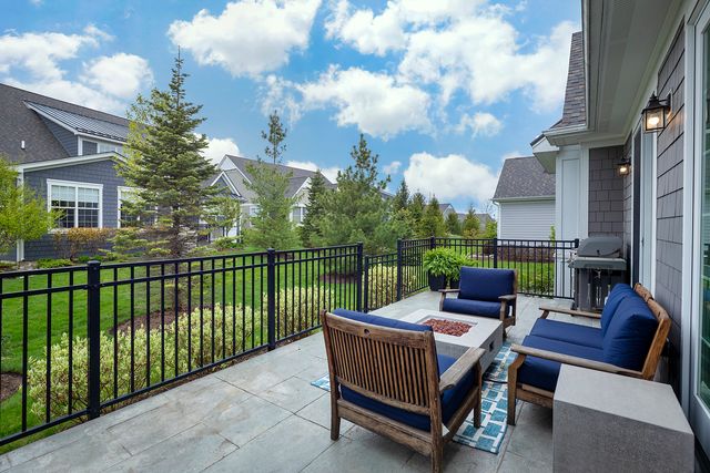 1215 Woodview Lane, Northbrook, IL 60062