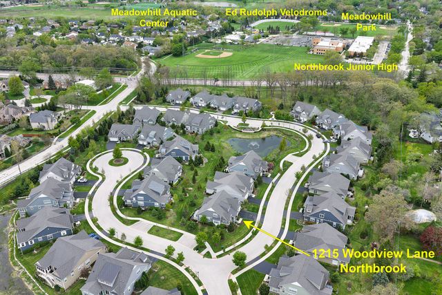 1215 Woodview Lane, Northbrook, IL 60062