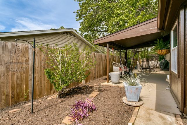 6917 Smithfield Road, North Richland Hills, TX 76182