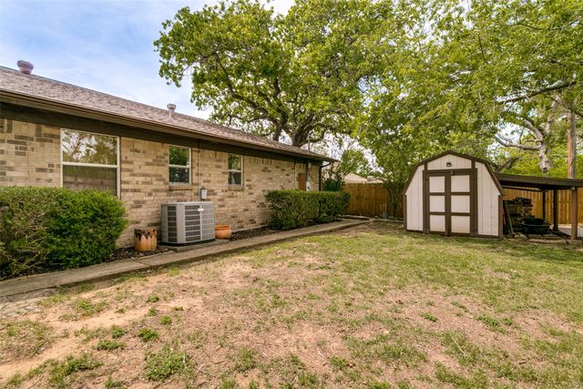 6917 Smithfield Road, North Richland Hills, TX 76182