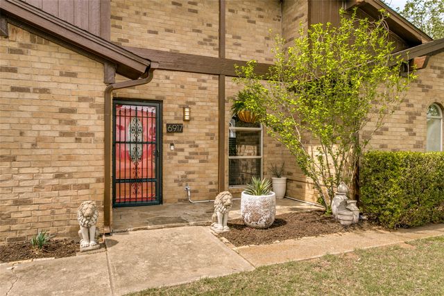 6917 Smithfield Road, North Richland Hills, TX 76182