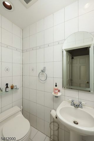 722 Boulevard, Westfield Town, NJ 07090