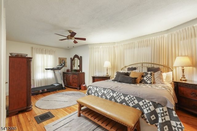 722 Boulevard, Westfield Town, NJ 07090