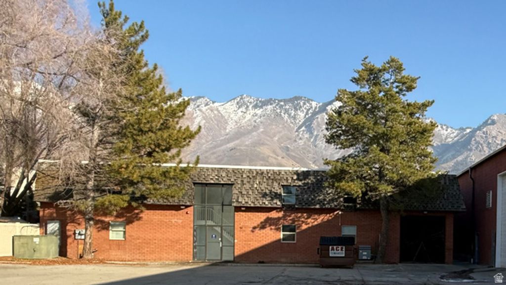 51 E 200 N, Alpine, UT 84004 — exterior