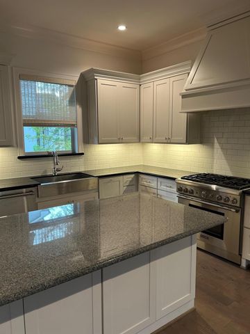 2548 N Bay Place N, The Woodlands, TX 77380