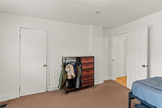 324 Greenfield Ave, Greenfield, PA 15207