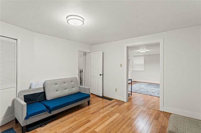 324 Greenfield Ave, Greenfield, PA 15207