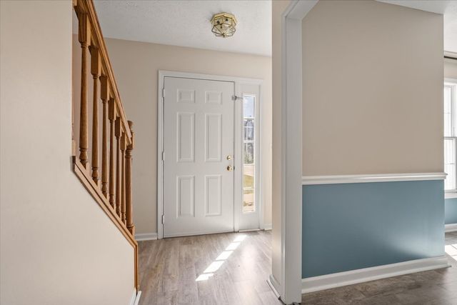 23 Breckenwood Court, Bloomington, IL 61704