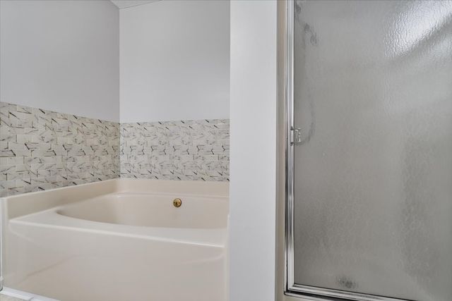 23 Breckenwood Court, Bloomington, IL 61704