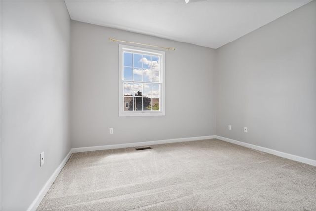 23 Breckenwood Court, Bloomington, IL 61704