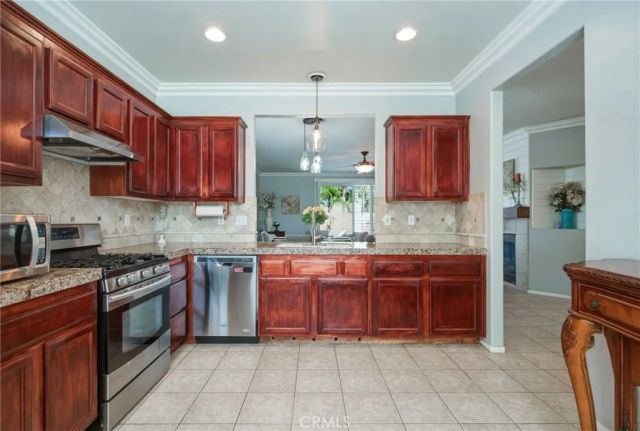 3480 Claremont, Hemet, CA 92545