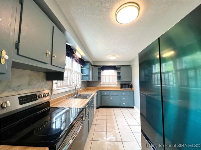 111 N Main Cross Street, Hanover, IN 47243