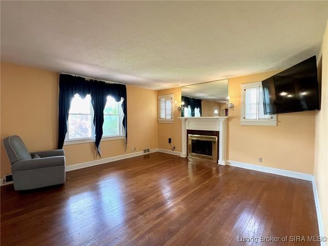 111 N Main Cross Street, Hanover, IN 47243