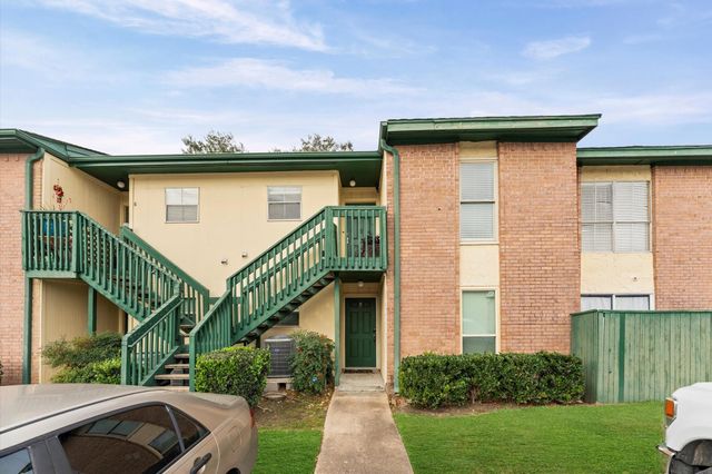 1516 Bay Area Boulevard B8, Houston, TX 77058