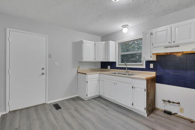 7362 Lebanon Avenue, Reynoldsburg, OH 43068