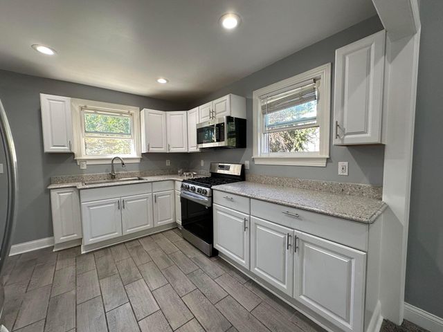 291 N WHEATLAND Avenue, Columbus, OH 43204