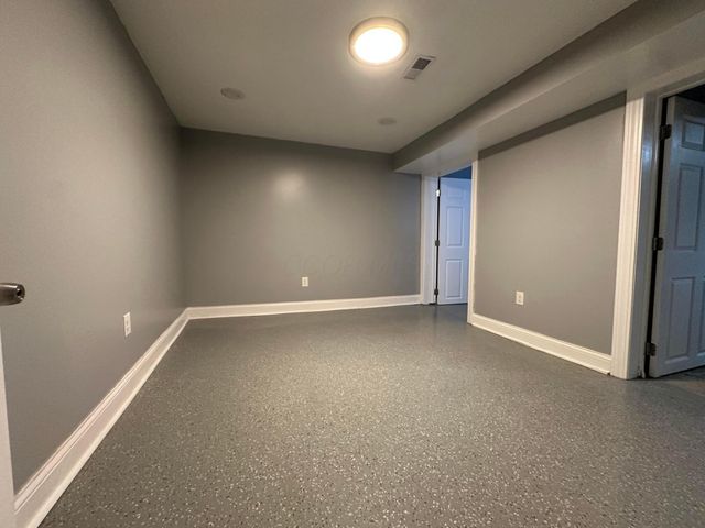 291 N WHEATLAND Avenue, Columbus, OH 43204