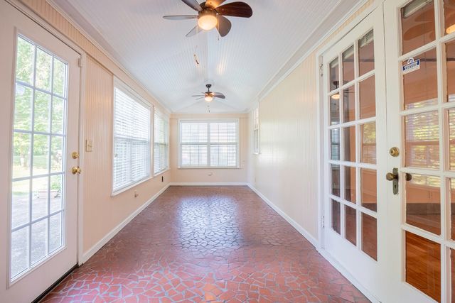 408 S Sweetbriar Avenue, Chattanooga, TN 37411