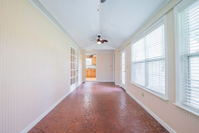 408 S Sweetbriar Avenue, Chattanooga, TN 37411
