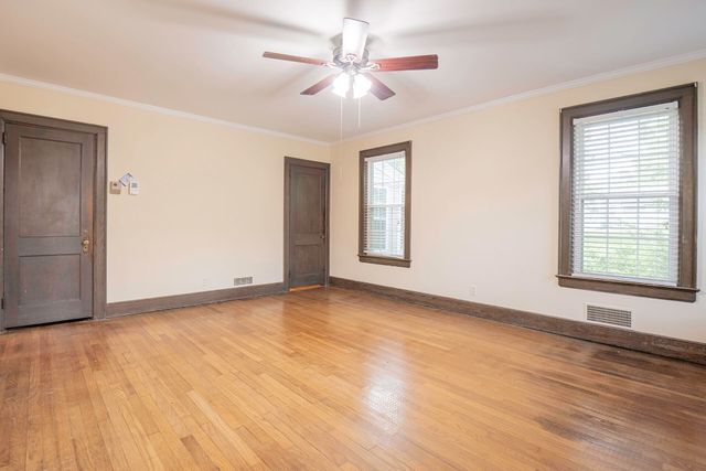 408 S Sweetbriar Avenue, Chattanooga, TN 37411
