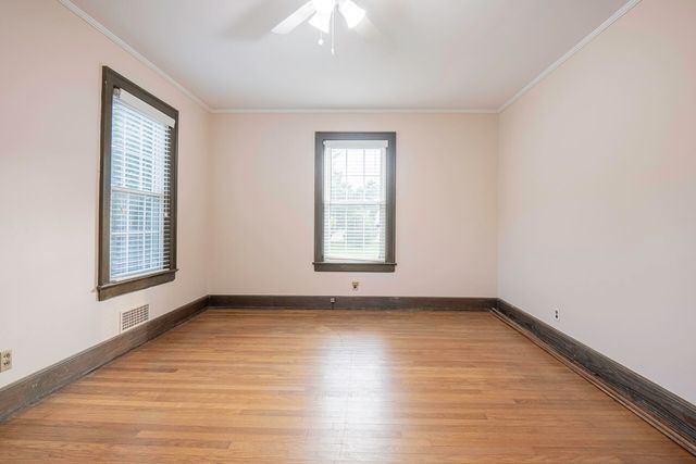 408 S Sweetbriar Avenue, Chattanooga, TN 37411