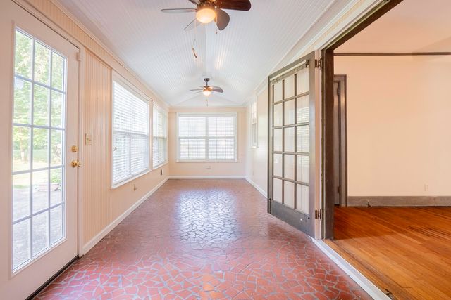 408 S Sweetbriar Avenue, Chattanooga, TN 37411